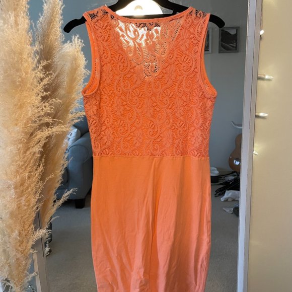 Peach dress - Picture 2 of 2